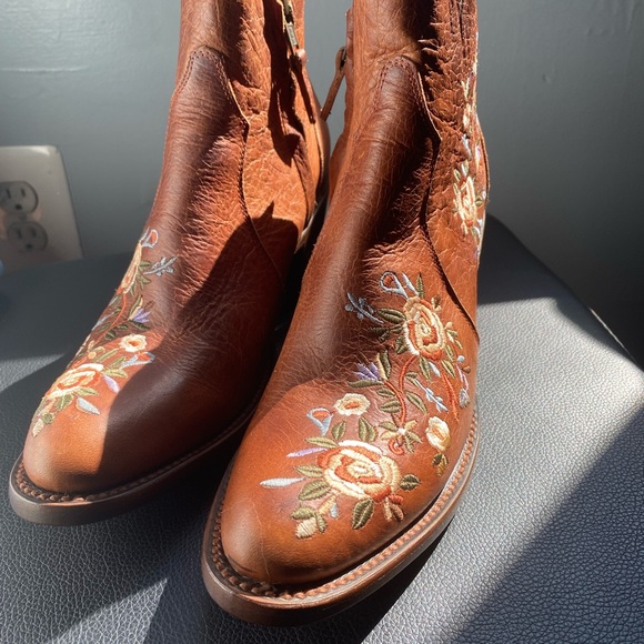 Shyanne Brown Floral Embroidered Ankle Booties (they’re new with not box) - Picture 7 of 7